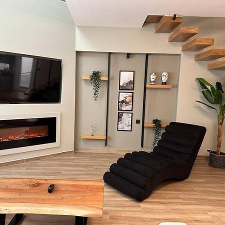 Luxurious Maisonette In ヨアニナ エクステリア 写真