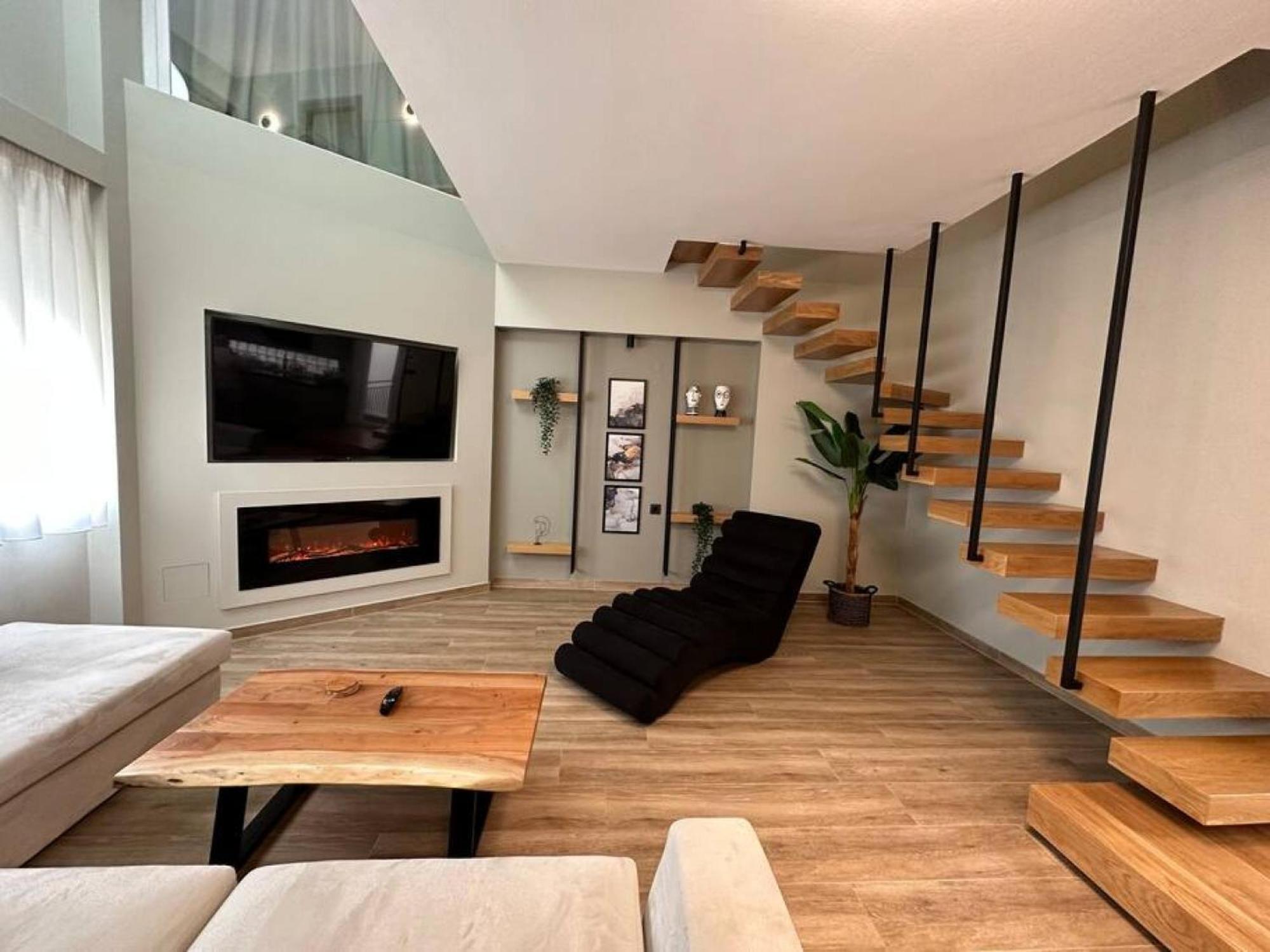 Luxurious Maisonette In ヨアニナ エクステリア 写真