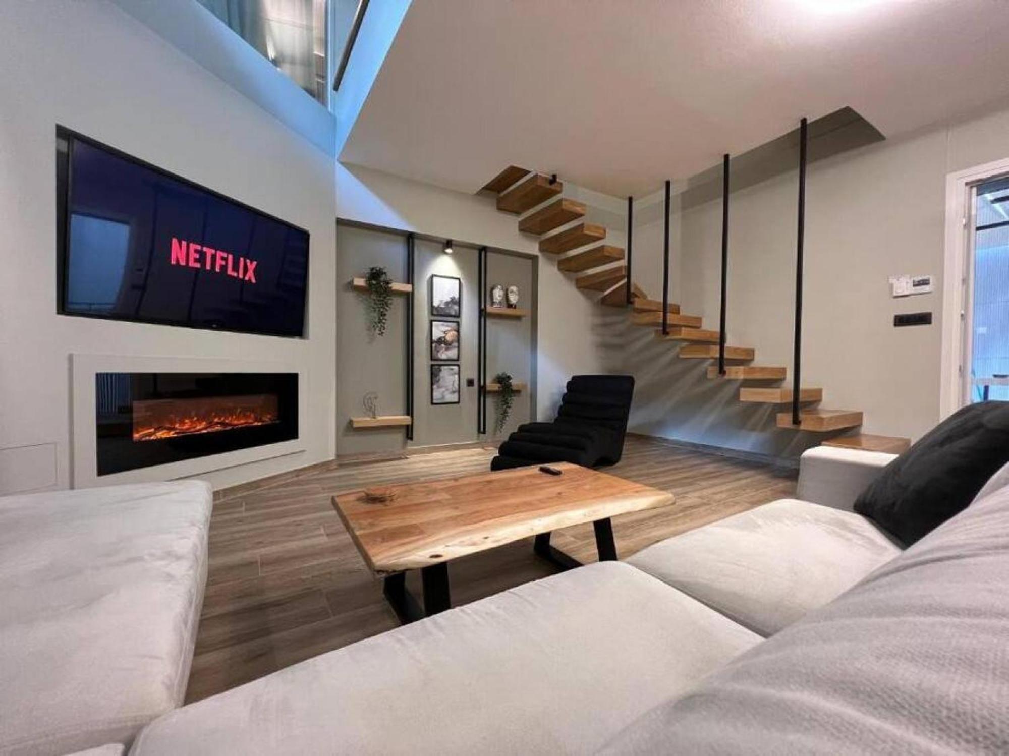 Luxurious Maisonette In ヨアニナ エクステリア 写真