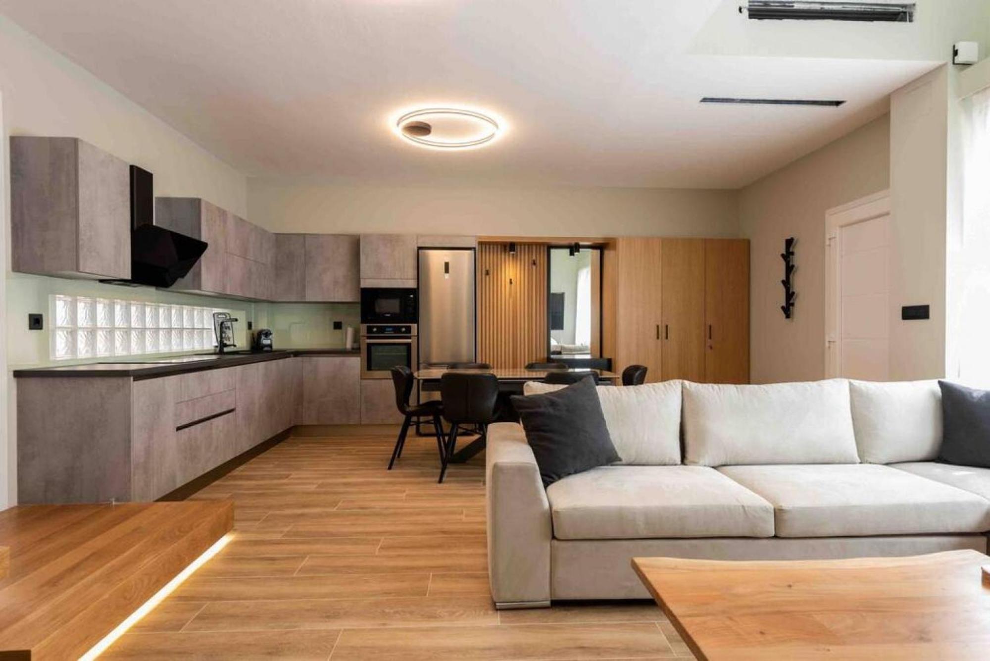 Luxurious Maisonette In ヨアニナ エクステリア 写真